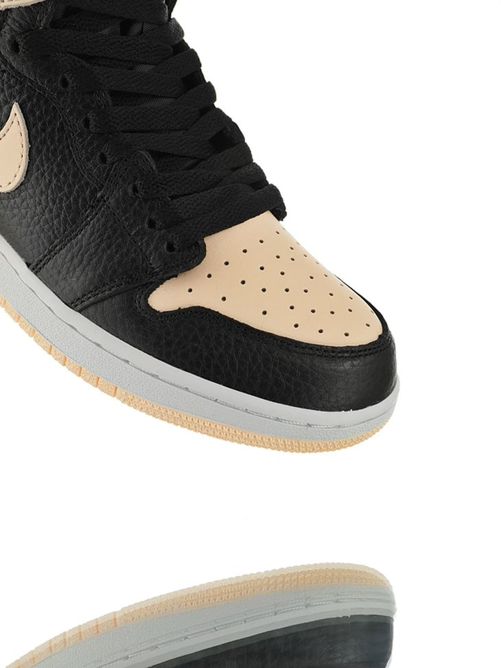 Air Jordan 1 Retro High Black Crimson Tint