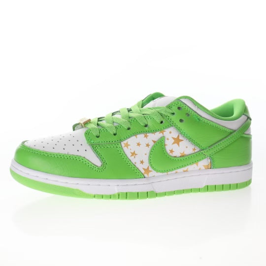 Nike SB Dunk Low Supreme Stars Mean Green