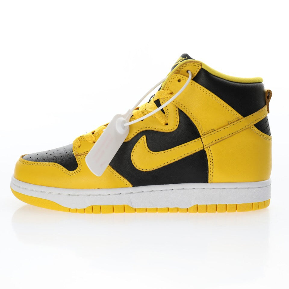 Nike Dunk High Varsity Maize