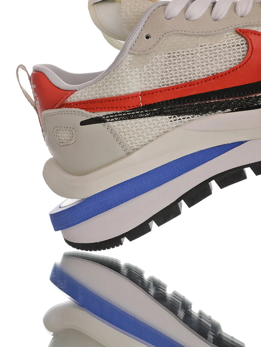 NIKE SACAI VAPORWAFFLE ROYAL FUCHSIA Taglia 41