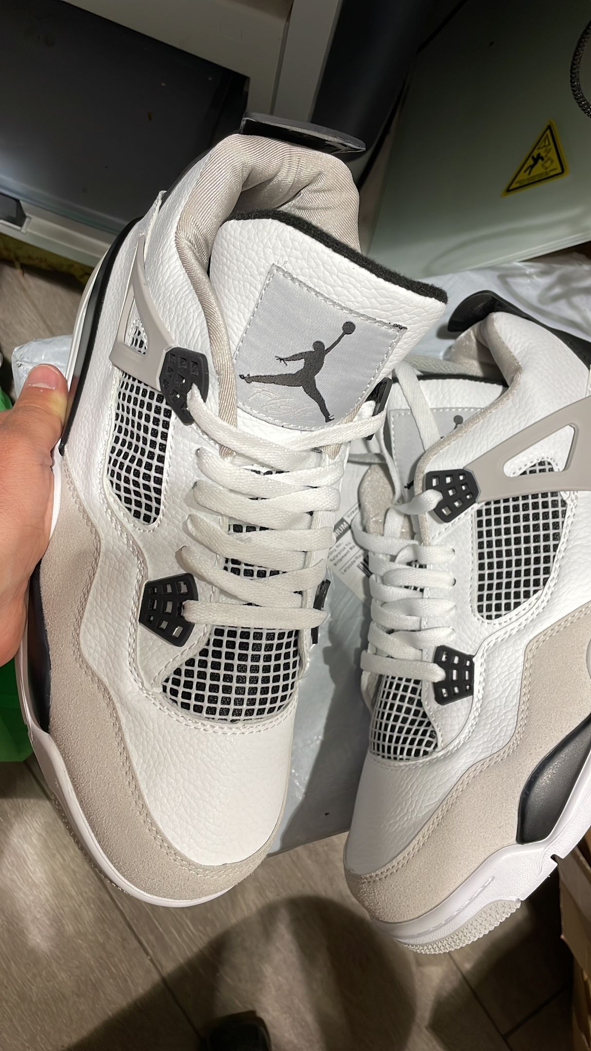 Air Jordan 4 Military Black taglia 45