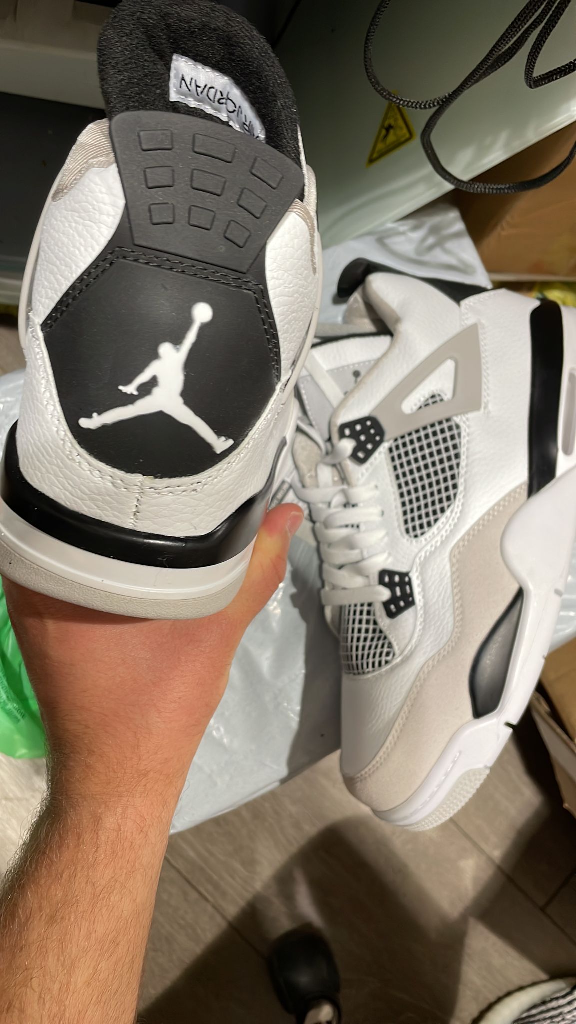 Air Jordan 4 Military Black taglia 45