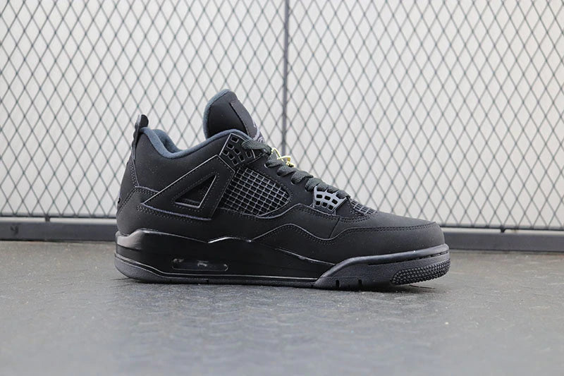 Air Jordan 4 Black Cat Taglia 43