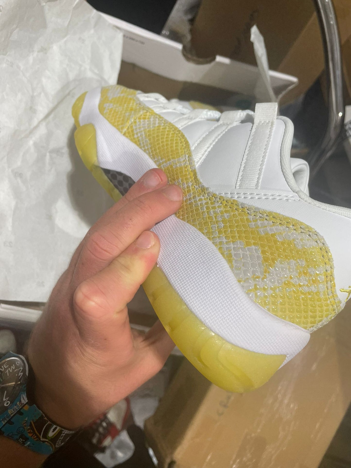 Air Jordan 11 Retro Yellow Taglia 41
