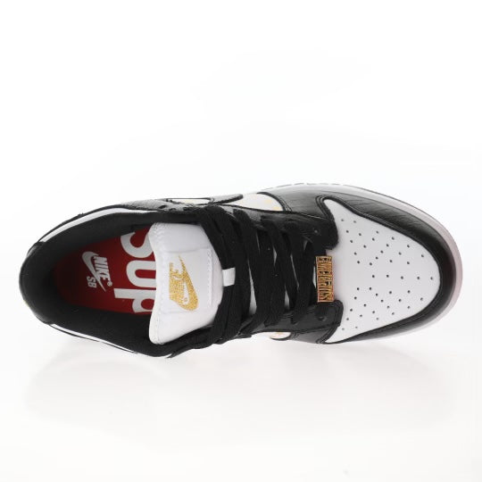 Nike SB Dunk Low Supreme Stars Black