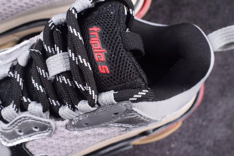 Balenciaga Triple S Oro