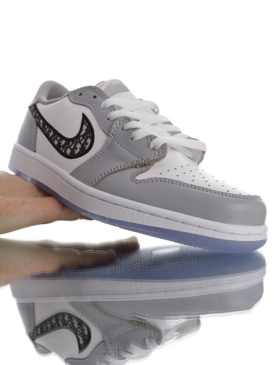 Air jordan low X Dior