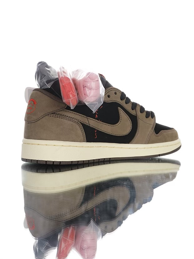 Air Jordan 1 Retro Low OG SP Travis Scott