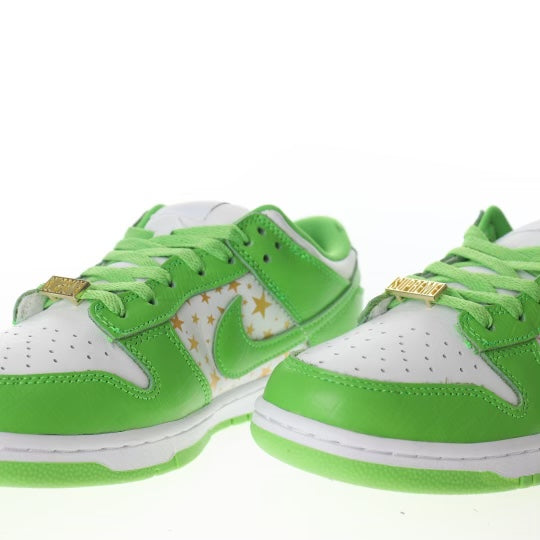 Nike SB Dunk Low Supreme Stars Mean Green