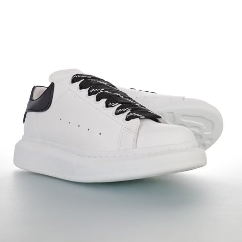 Alexander McQueen White&Black Costum