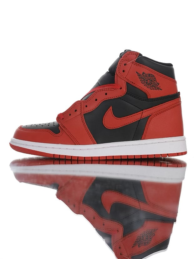 Air Jordan 1 Retro High Bred Banned (2016)