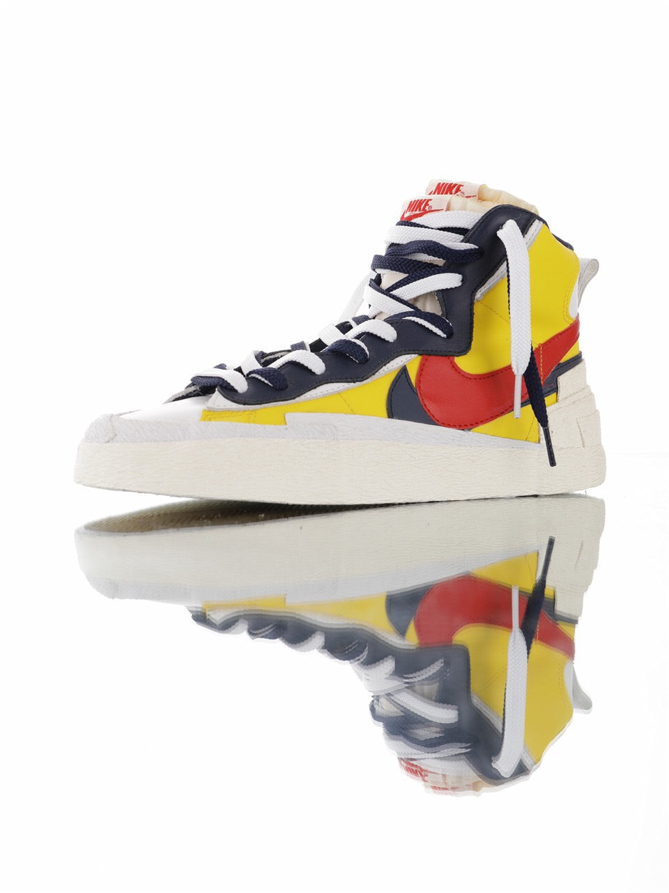 Nike Blazer Mid sacai Snow Beach