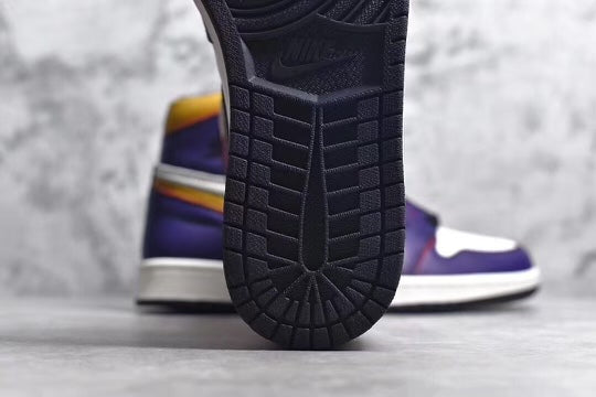 Air Jordan 1 Retro High OG Defiant SB LA to Chicago