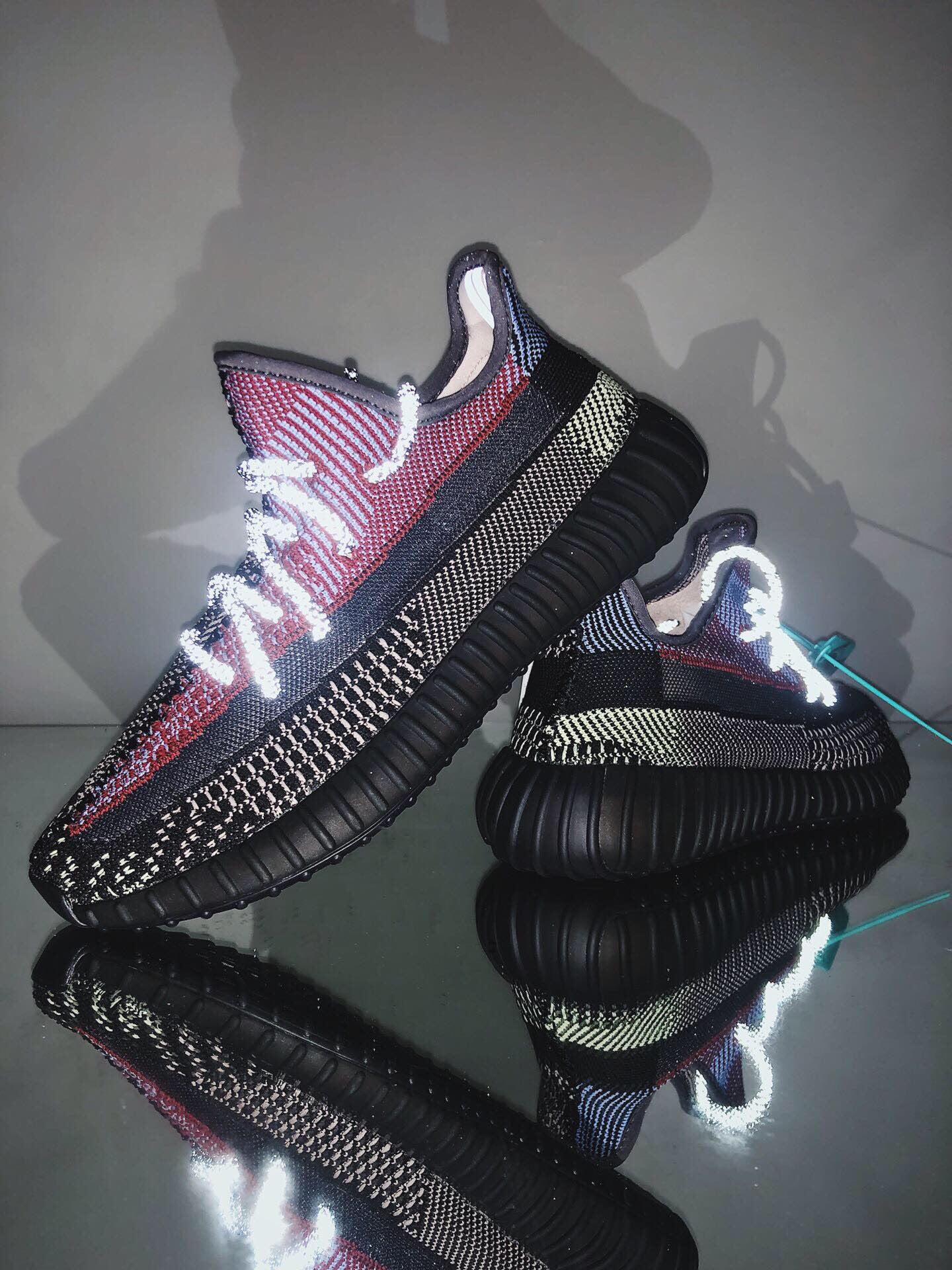 Yeezy Boost 350 V2 Yecheil