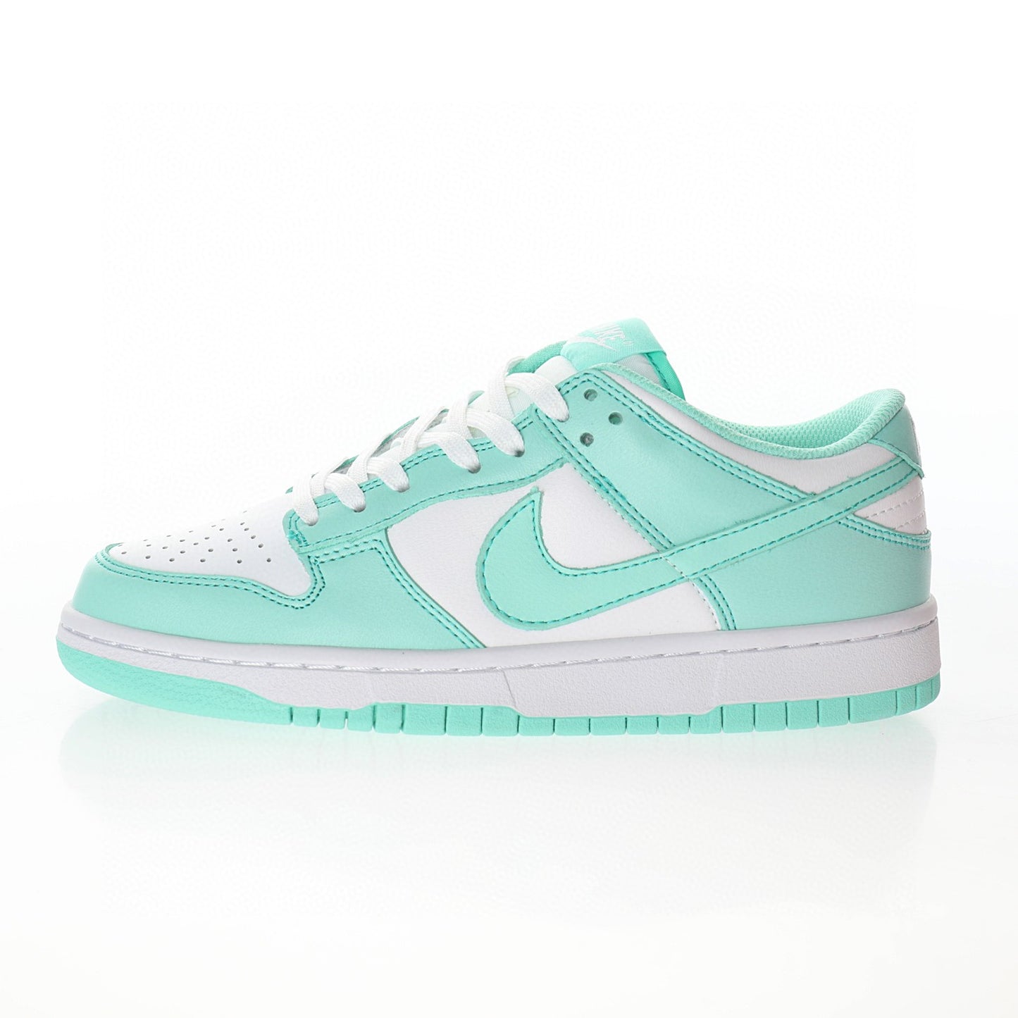 Nike Dunk Low 'Green Glow'