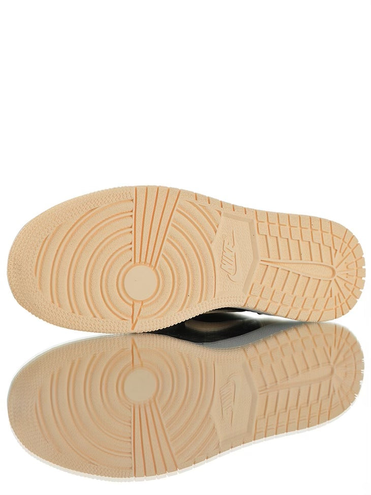 Air Jordan 1 Retro High Black Crimson Tint