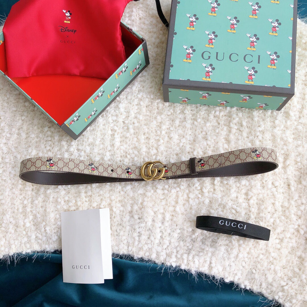 Cinta Gucci Disney