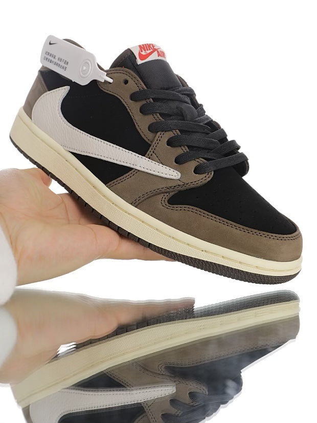 Air Jordan 1 Retro Low OG SP Travis Scott