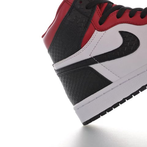 Air Jordan 1 Retro High Satin Snake Chicago (W)