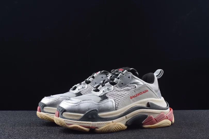 Balenciaga Triple S Oro