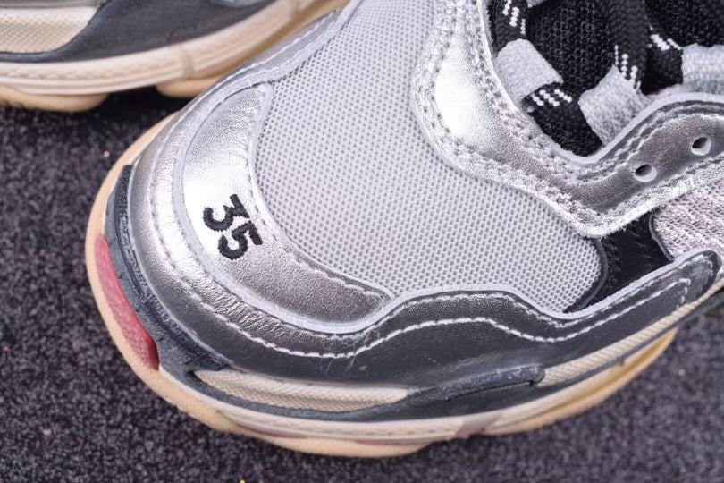 Balenciaga Triple S Oro