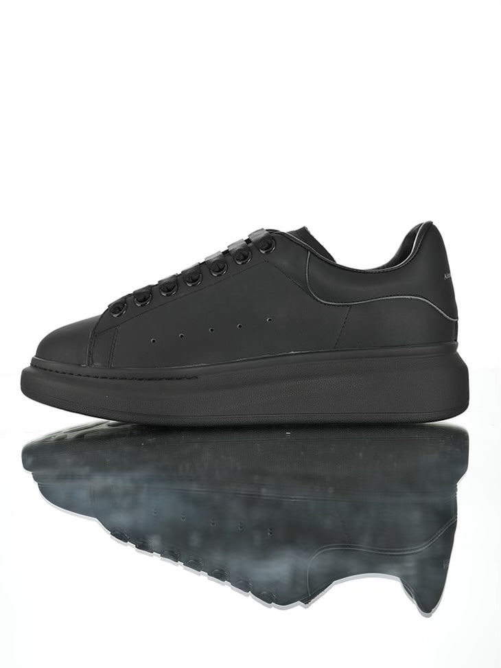 Alexander McQueen Total Black