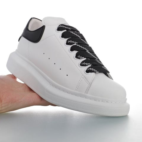 Alexander McQueen White&Black Costum