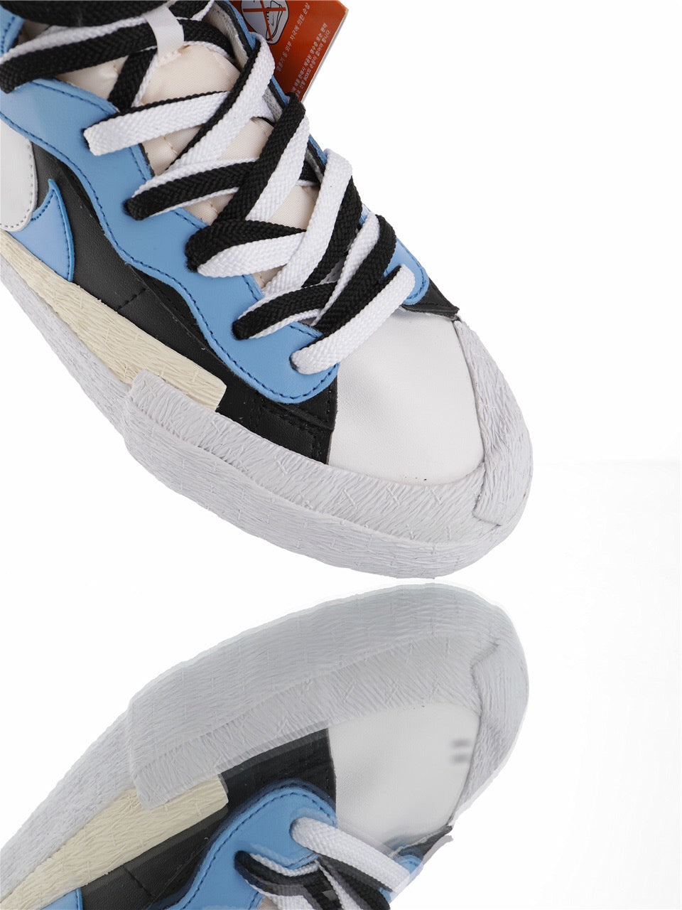 Nike Blazer Mid sacai White Black Legend Blue