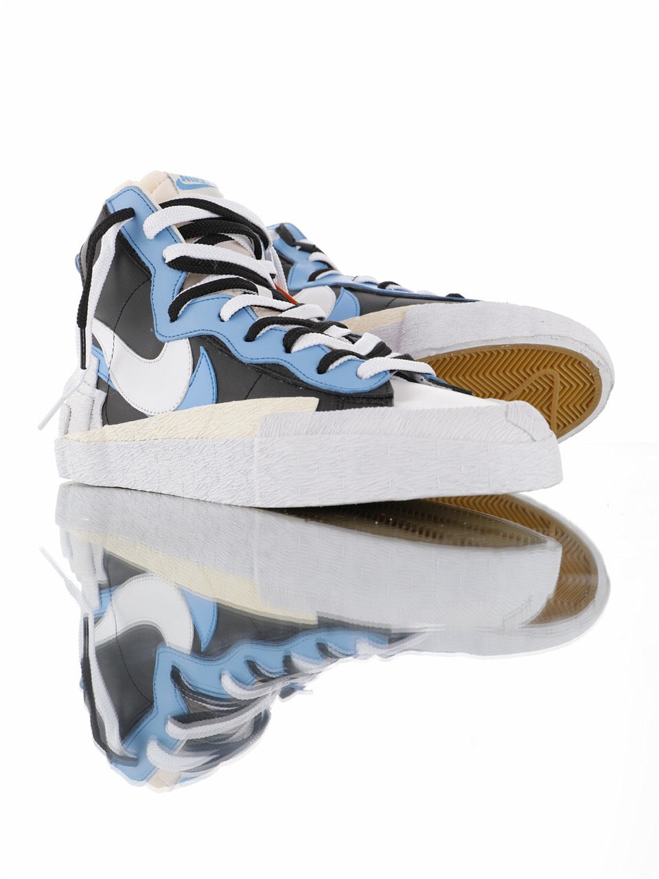 Nike Blazer Mid sacai White Black Legend Blue