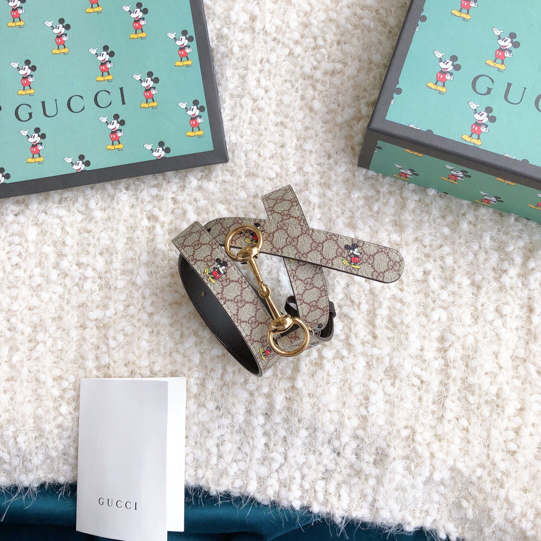 Cinta Gucci Disney