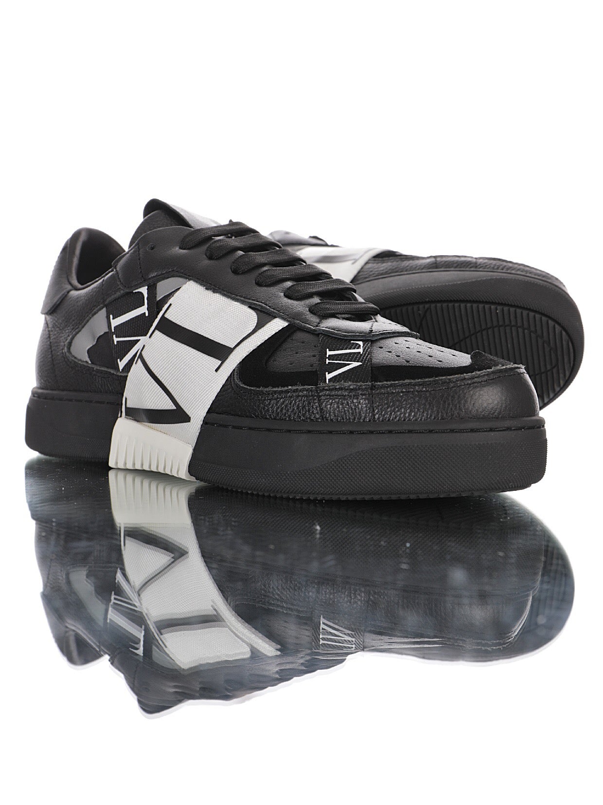 Valentino garavani black&White