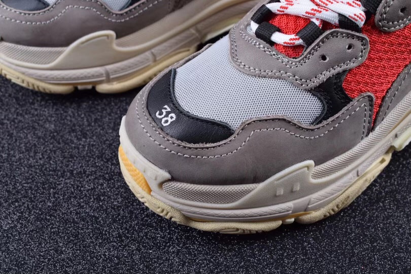 Balenciaga Triple S 3