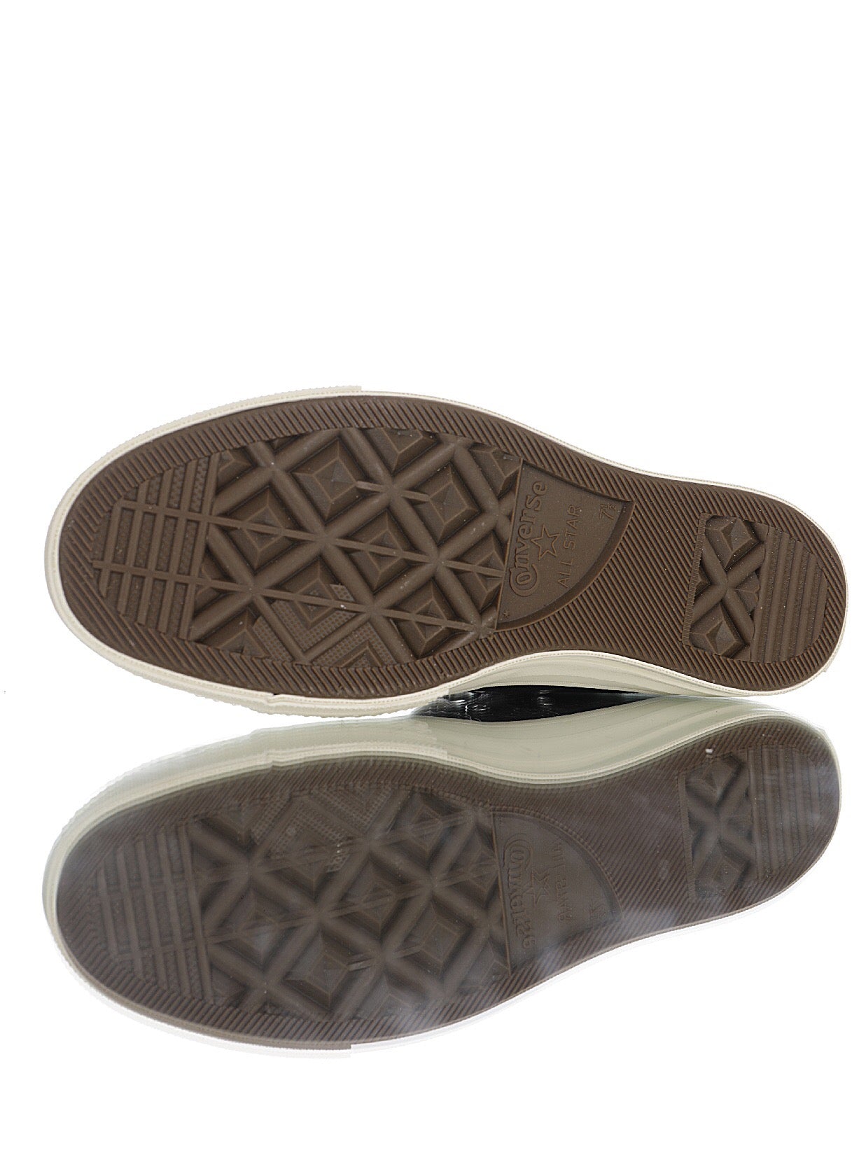 Converse x Comme des Garçons PLAY Chuck 70