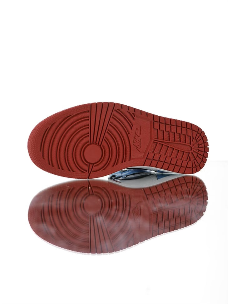 Air Jordan 1 Retro High Fearless UNC Chicago