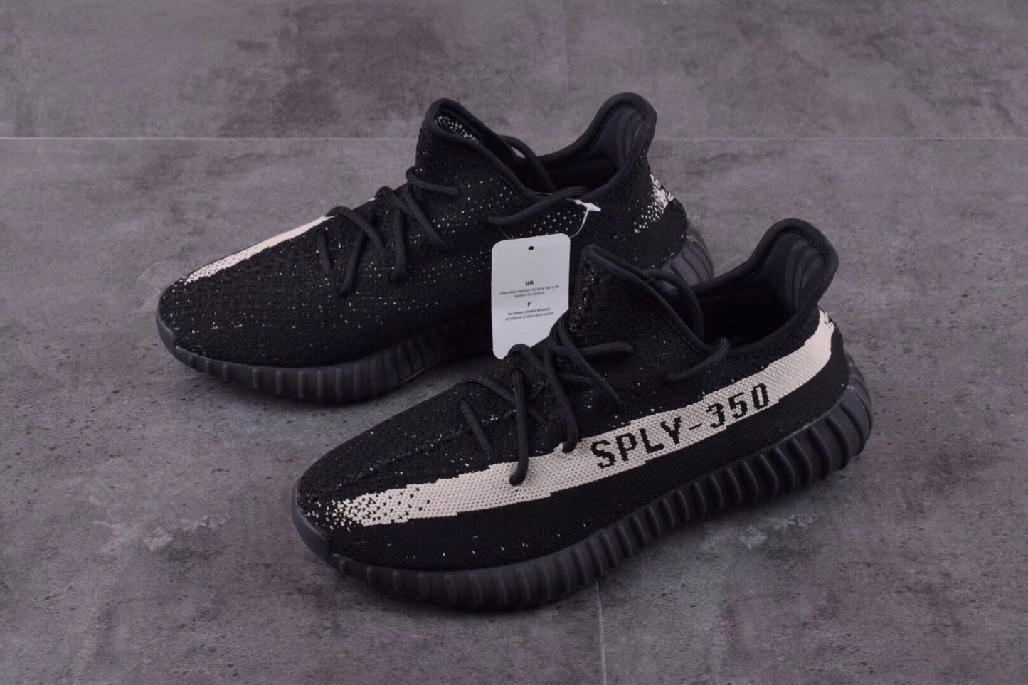 Yeezy Boost 350 V2 "Oreo"