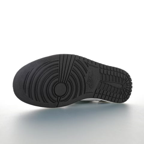 Air Jordan 1 Retro Black White (2014)