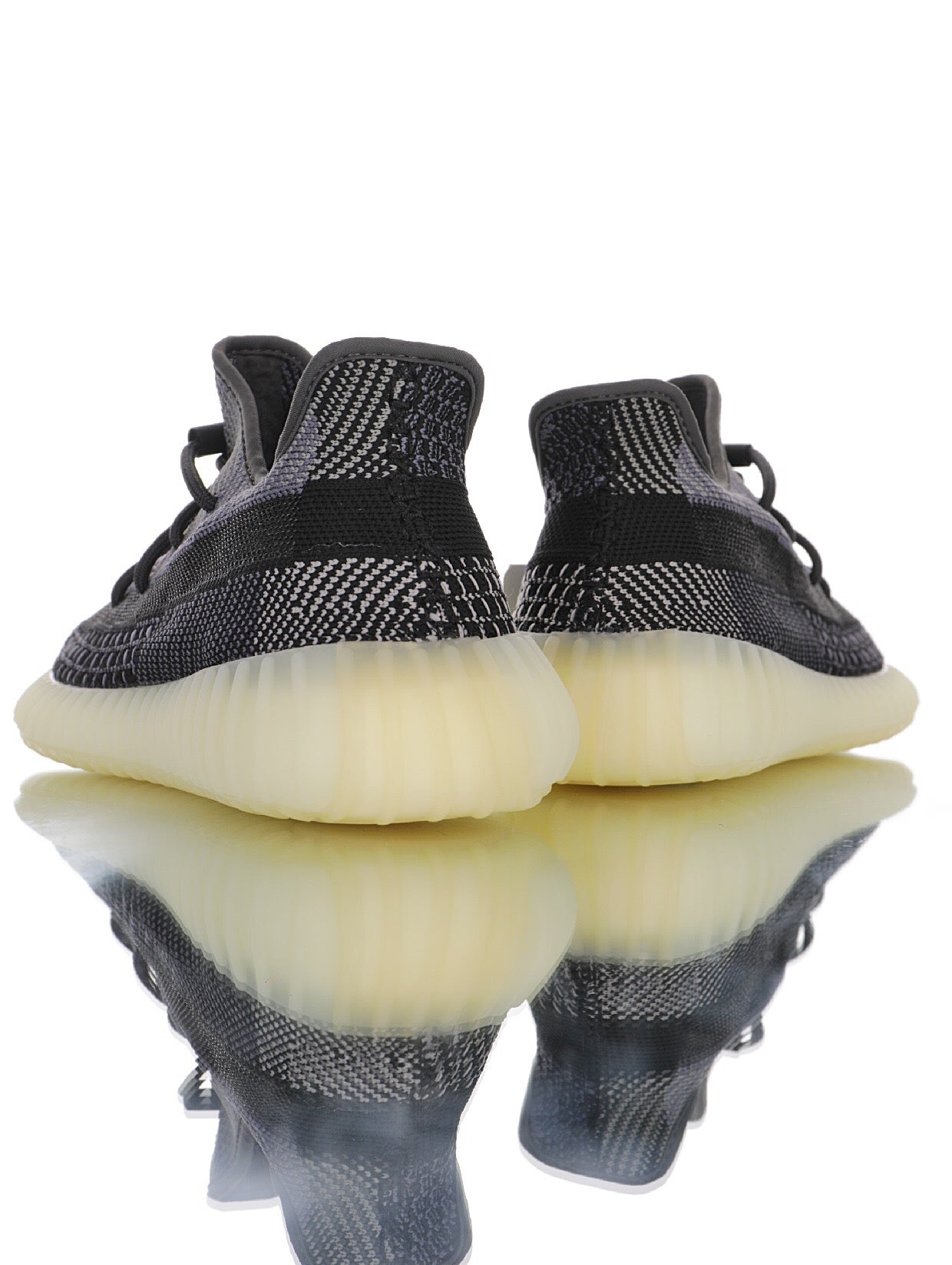 Yeezy Boost 350 V2 Carbon