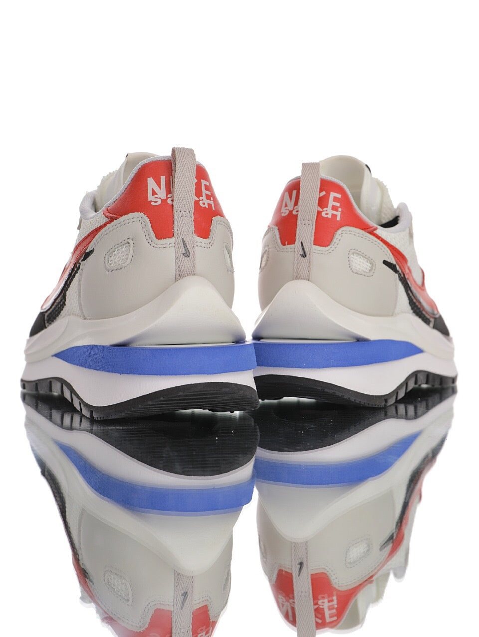 Nike sacai vaporwaffle Royal Fuchsia