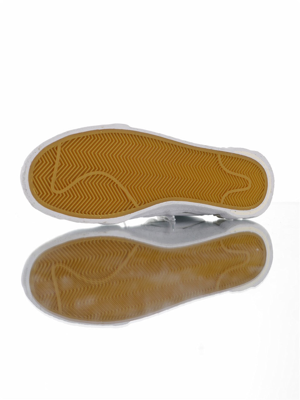 Nike Blazer Mid sacai White Grey