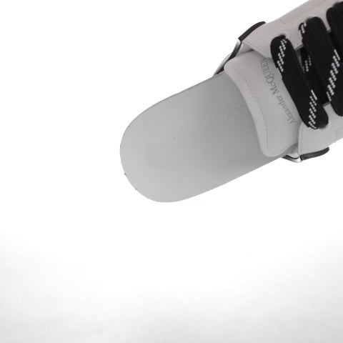 Alexander McQueen White&Black Costum