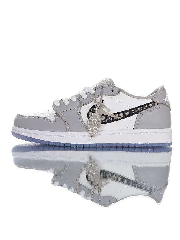 Air jordan low X Dior