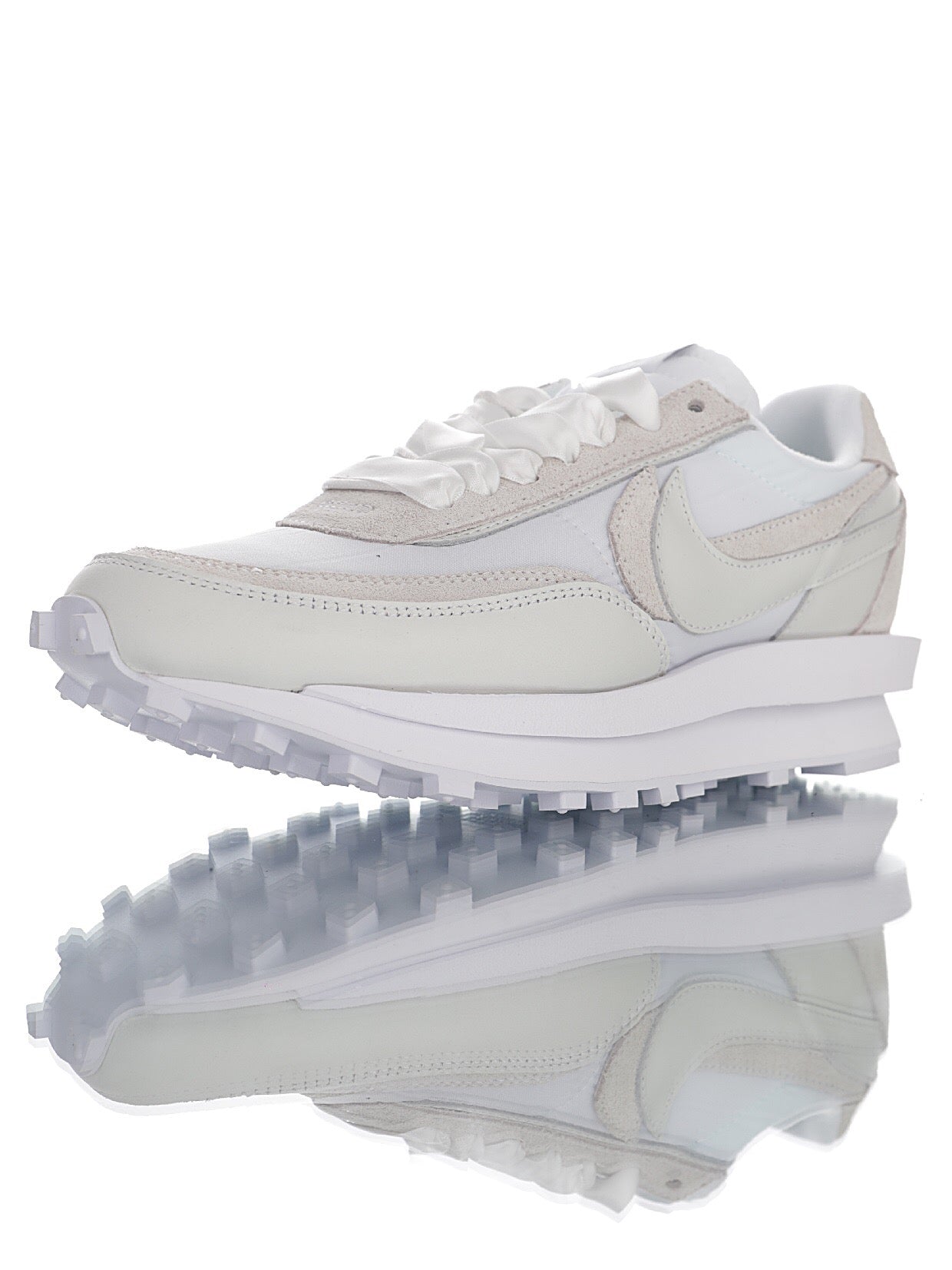 Nike LD Waffle sacai White Nylon