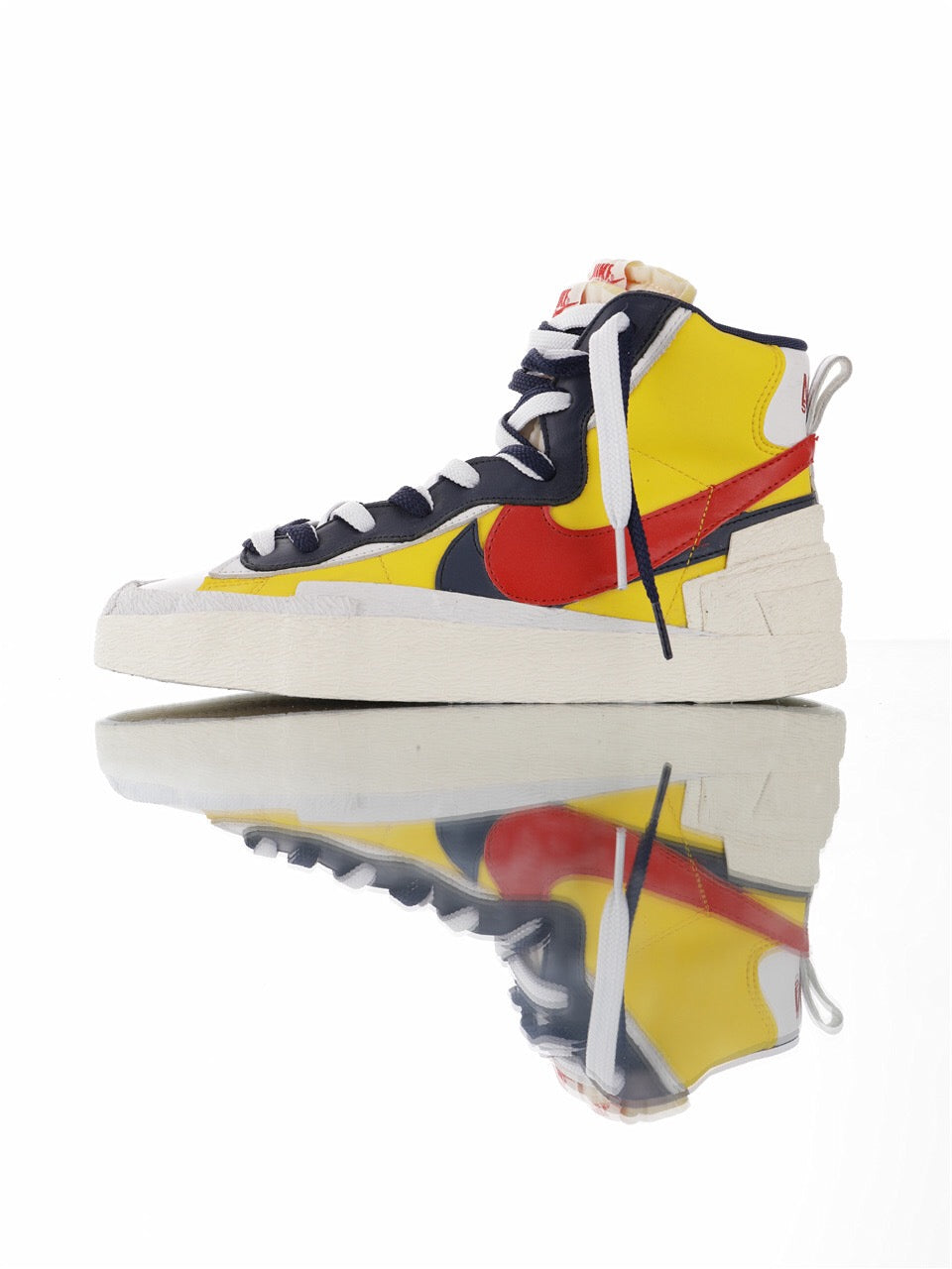 Nike Blazer Mid sacai Snow Beach