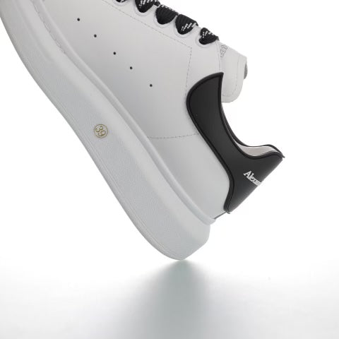 Alexander McQueen White&Black Costum