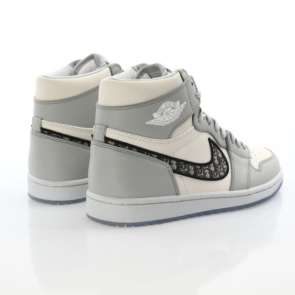 Air Jordan 1 Retro High Dior