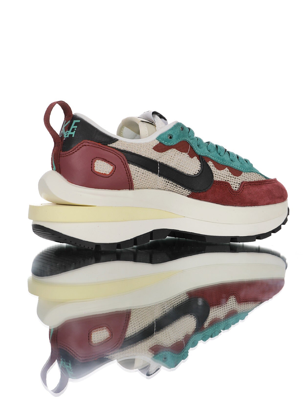 Nike sacai Vaporwaffle