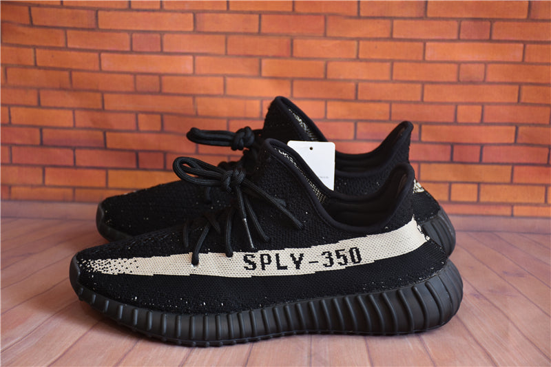 Yeezy Boost 350 V2 "Oreo"