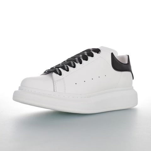 Alexander McQueen White&Black Costum