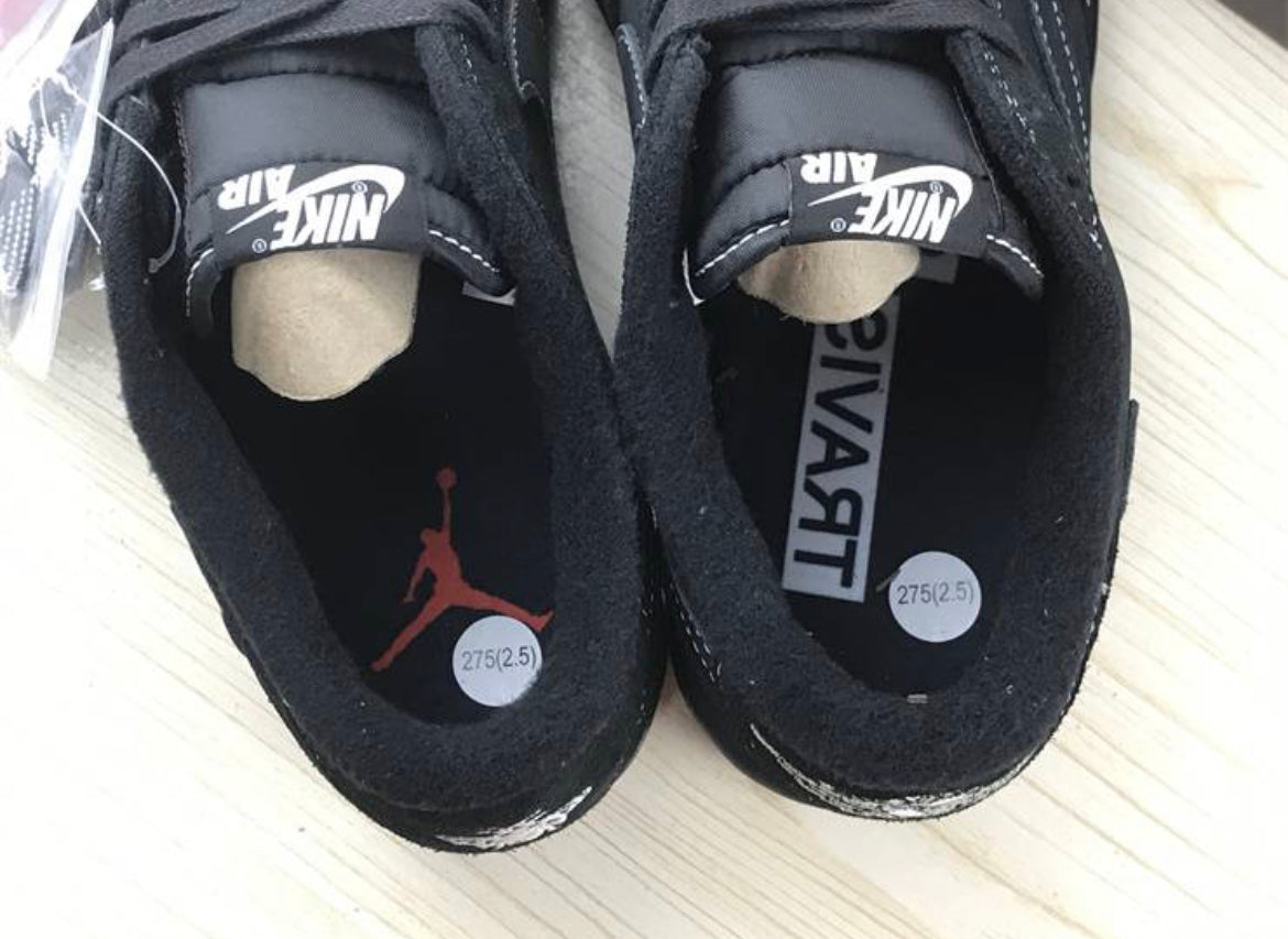 Air Jordan 1 Low "Travis Scott Black Phantom" Type 142