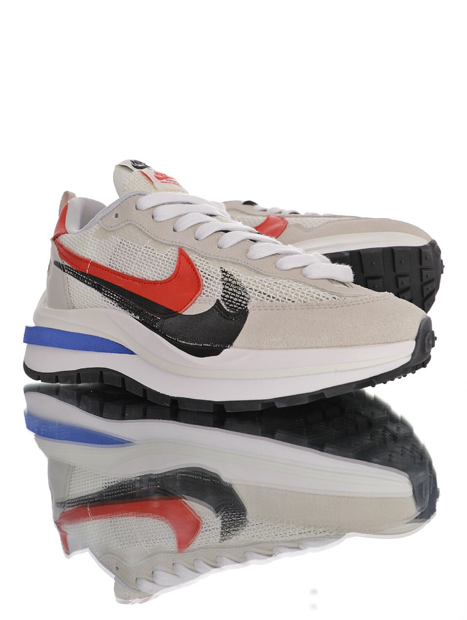 Nike sacai vaporwaffle Royal Fuchsia